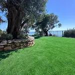 Terrallia 别墅 Agní