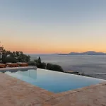 Terrallia Villa *