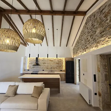 Terrallia Villa Agní