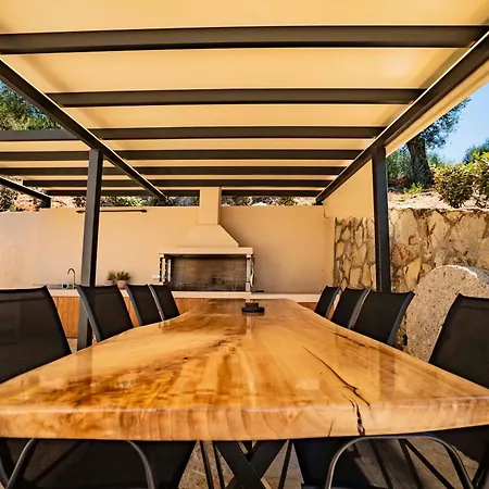 Terrallia Villa Agni